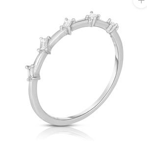 Ring Concierge 14k white gold diamond ring size 7